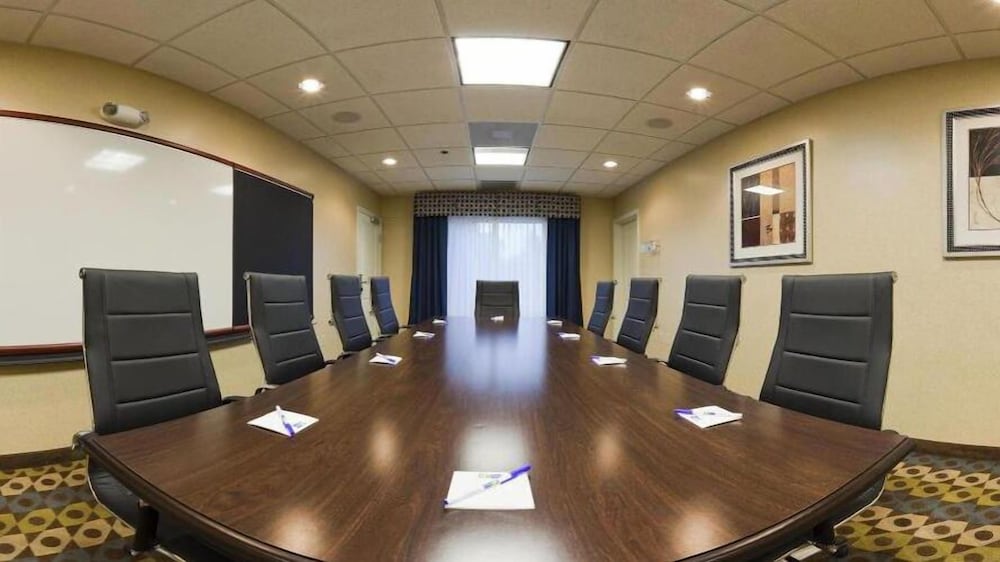 holiday inn express inn and suites searcy by ihg