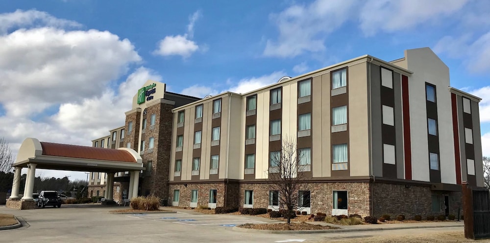 holiday inn express inn and suites searcy by ihg