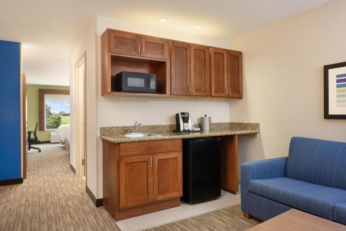 holiday inn express inn and suites searcy by ihg