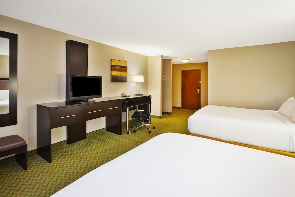 holiday inn express and suites montpelier by ihg