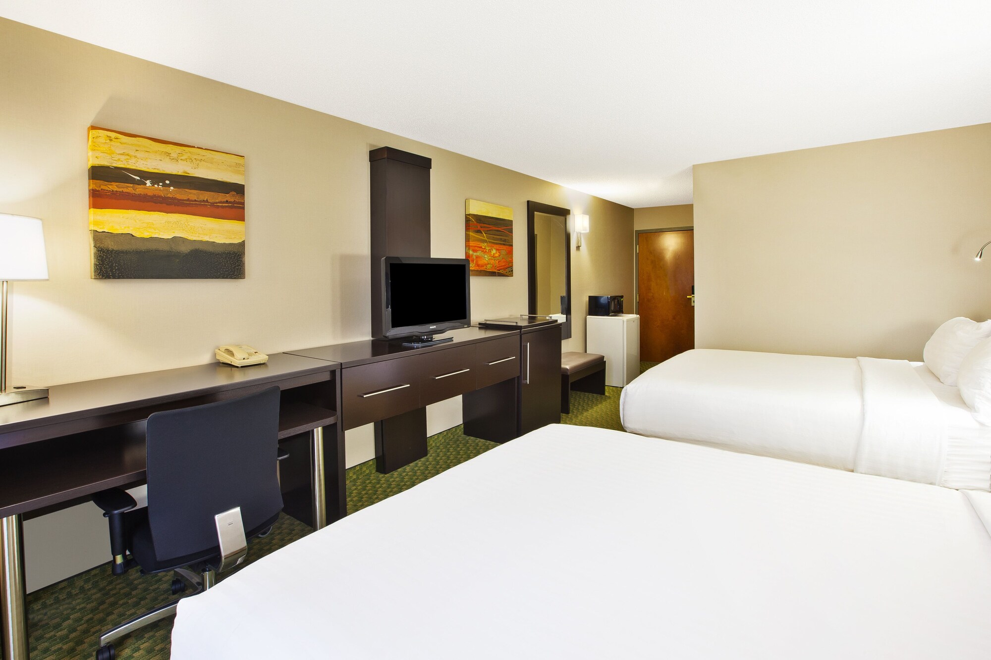 holiday inn express and suites montpelier by ihg