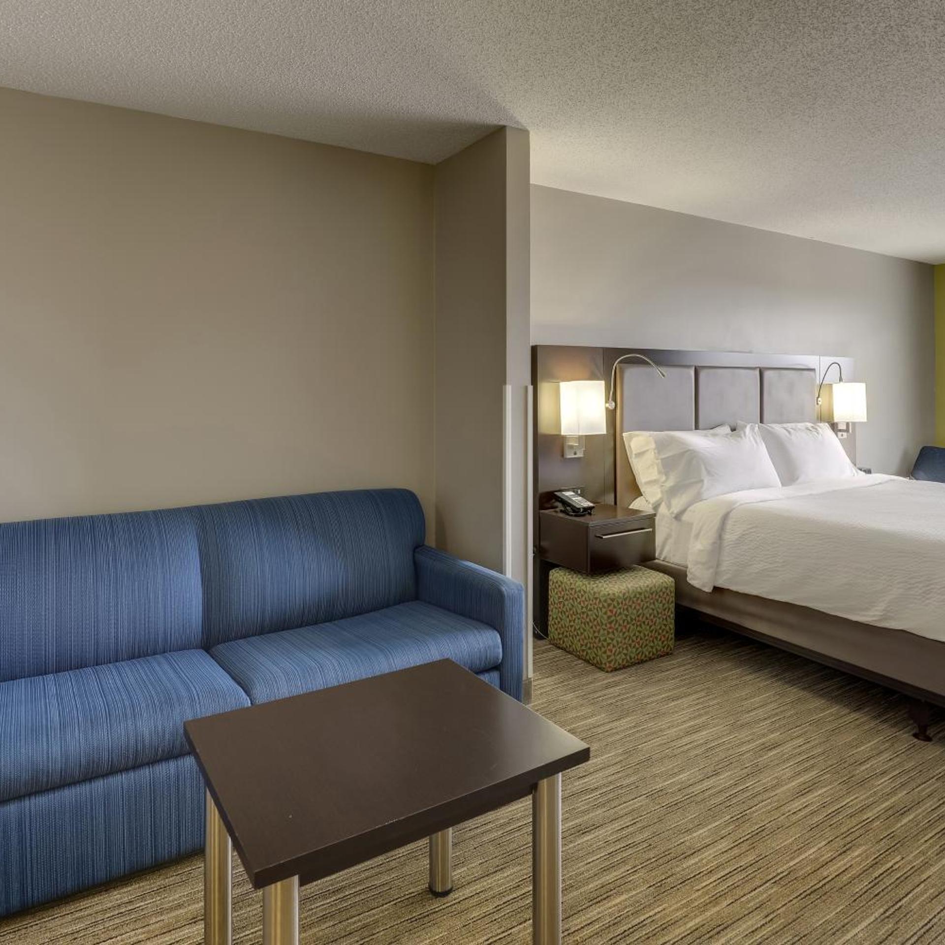 holiday inn express and suites montpelier by ihg
