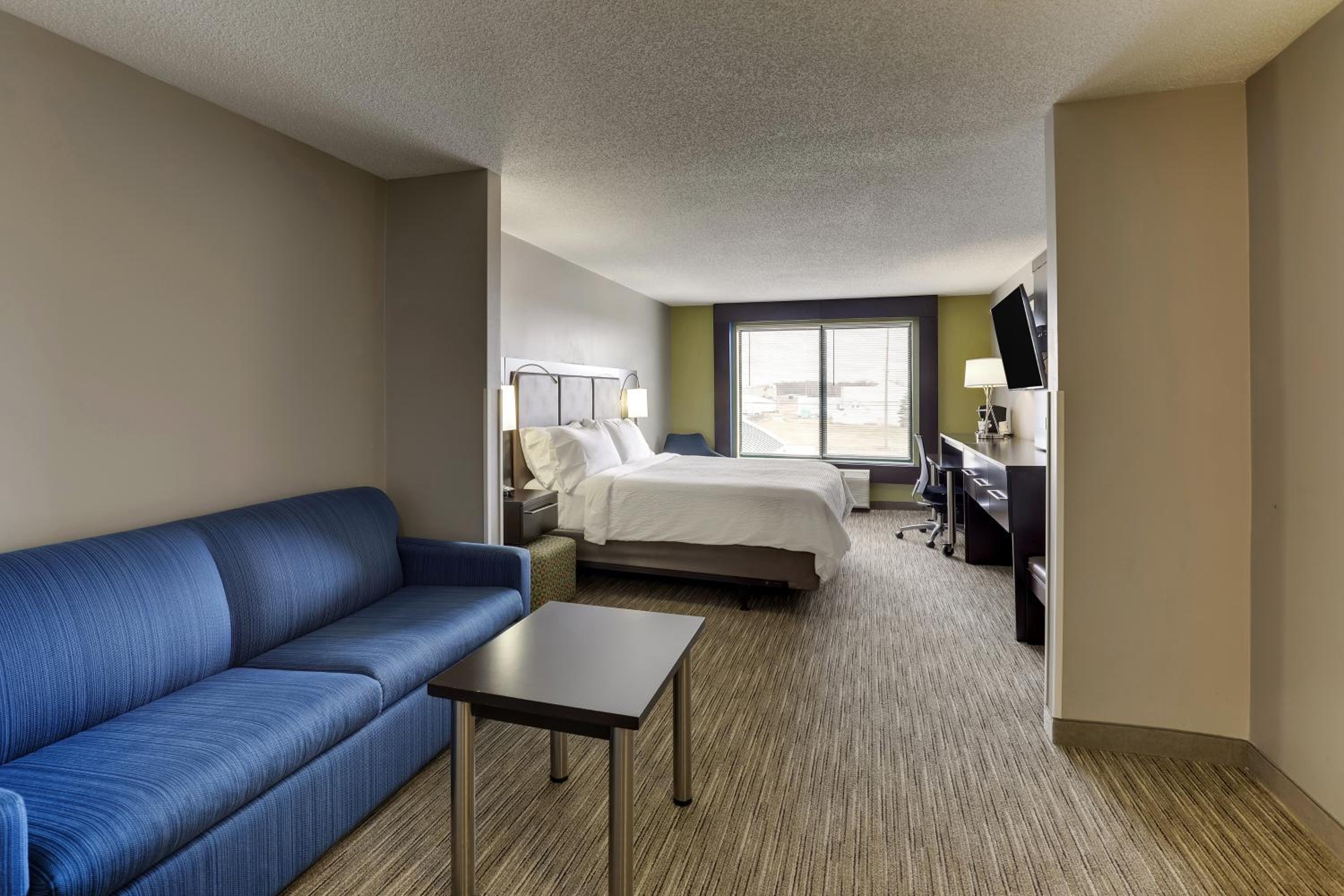 holiday inn express and suites montpelier by ihg