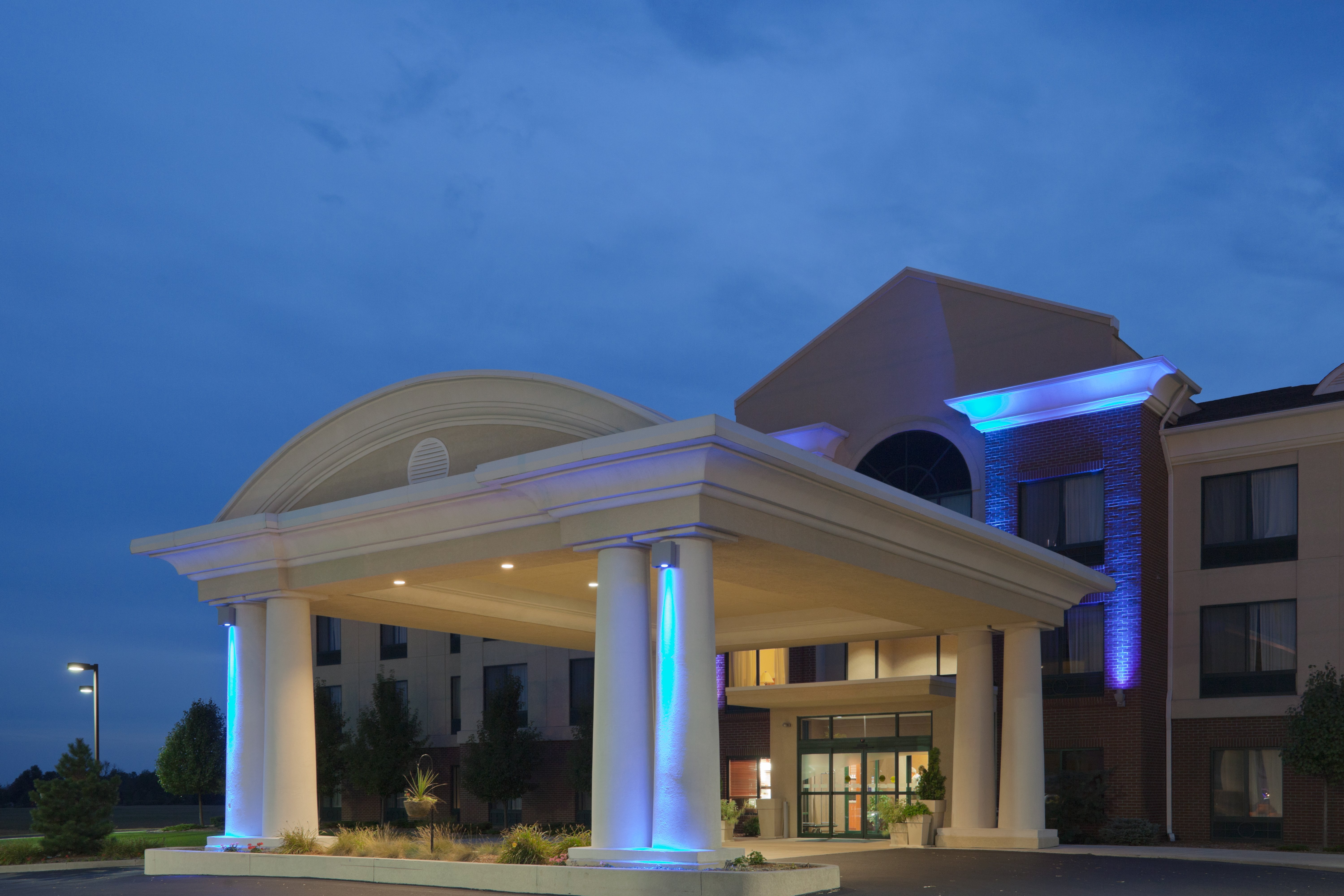 holiday inn express and suites montpelier by ihg