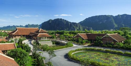 emeralda resort ninh binh