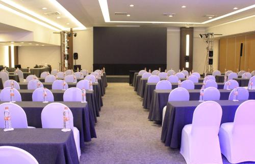 holiday inn mexico dali airport by ihg