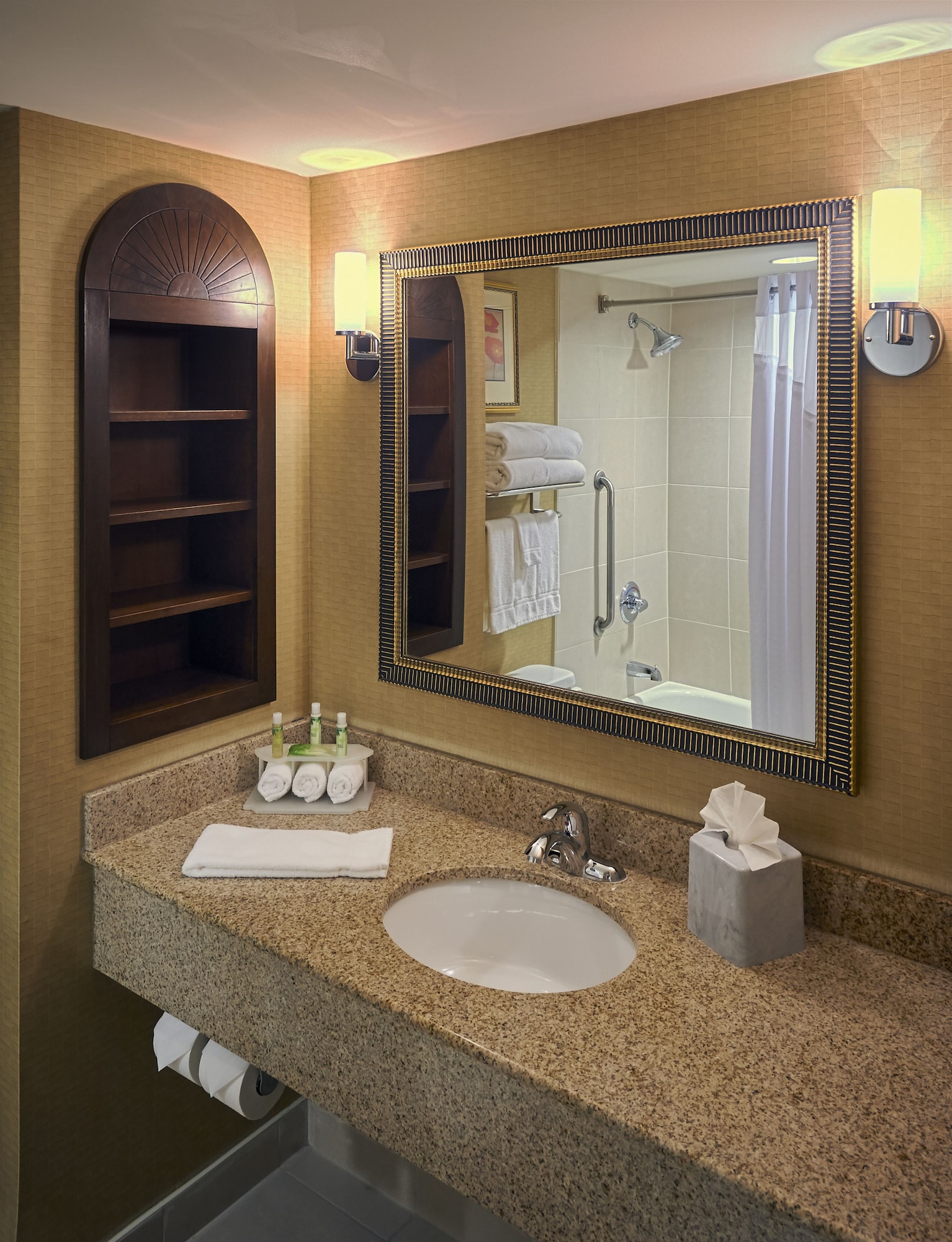 holiday inn express and suites huntsville by ihg