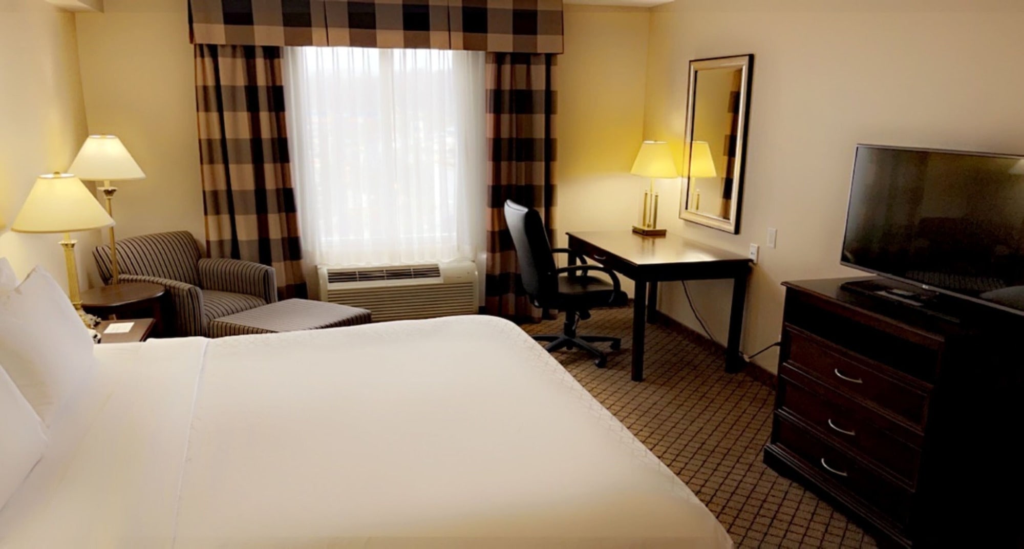 holiday inn express and suites huntsville by ihg