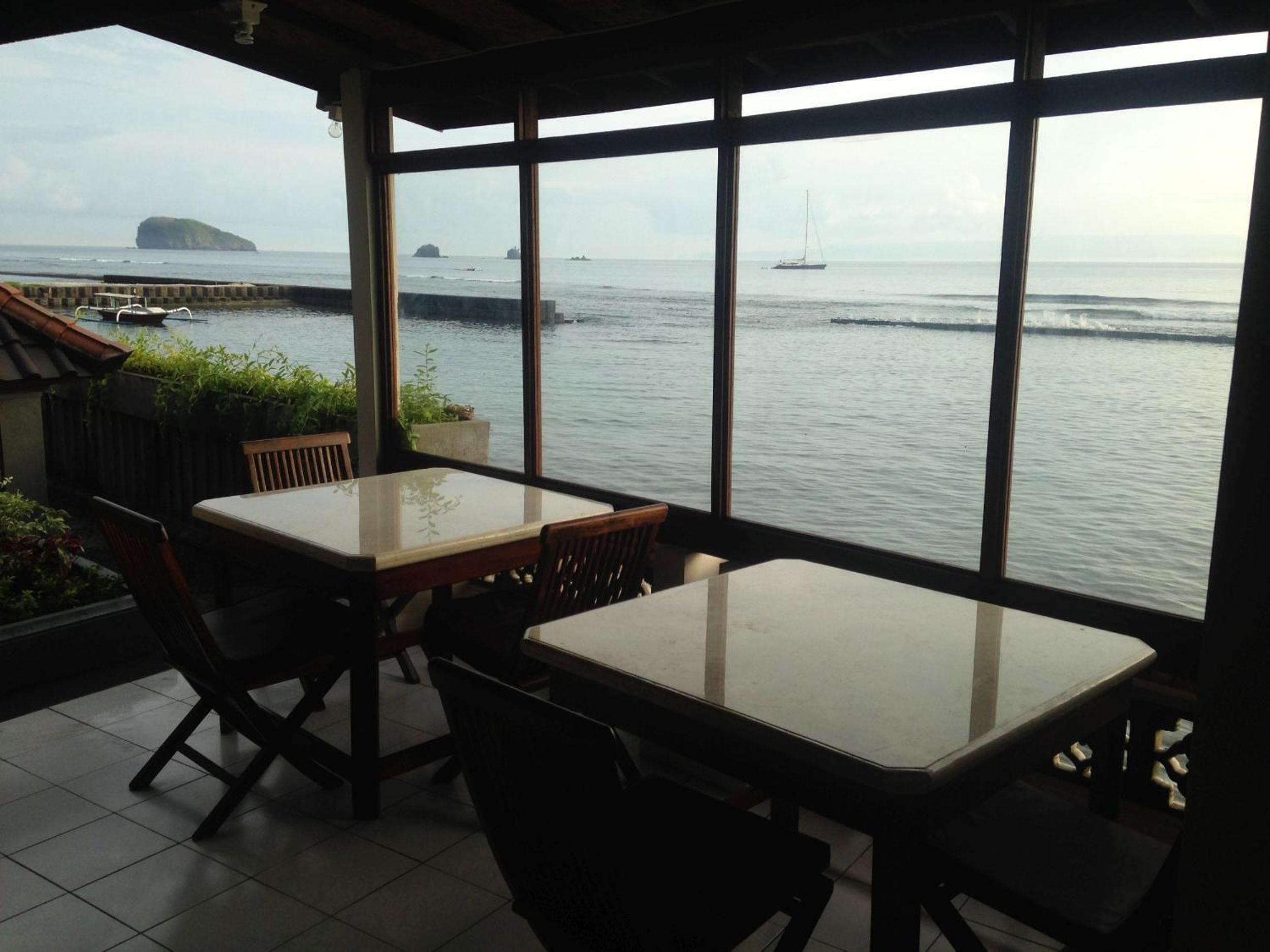 dewa bharata bungalows candidasa