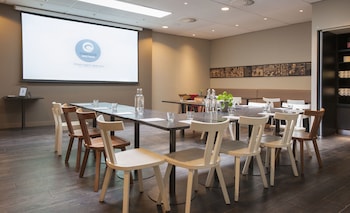 conscious hotel vondelpark