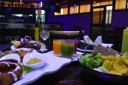 two oceans hotel voi