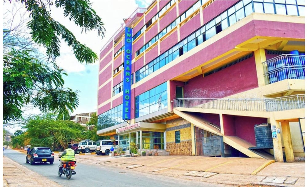 two oceans hotel voi