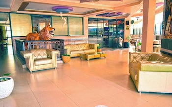 two oceans hotel voi