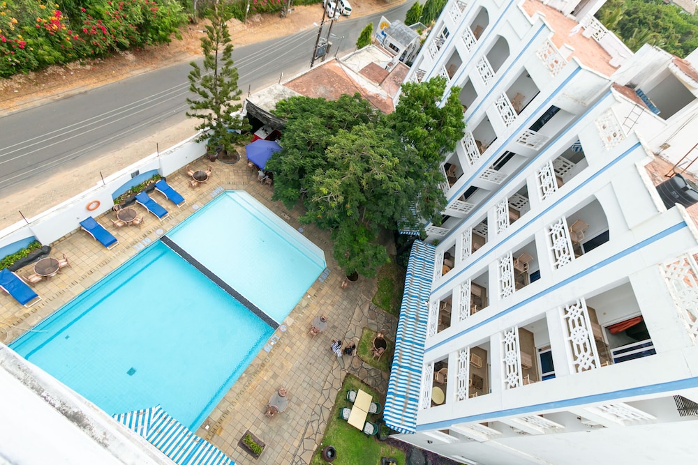 sunrise resort apartments and spa