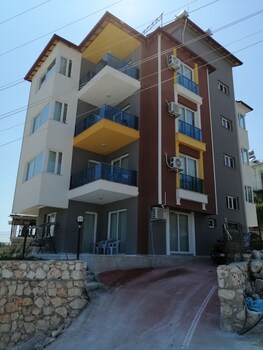deniz apart