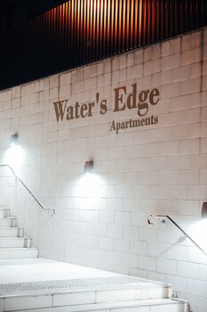 Waters Edge,,0 star