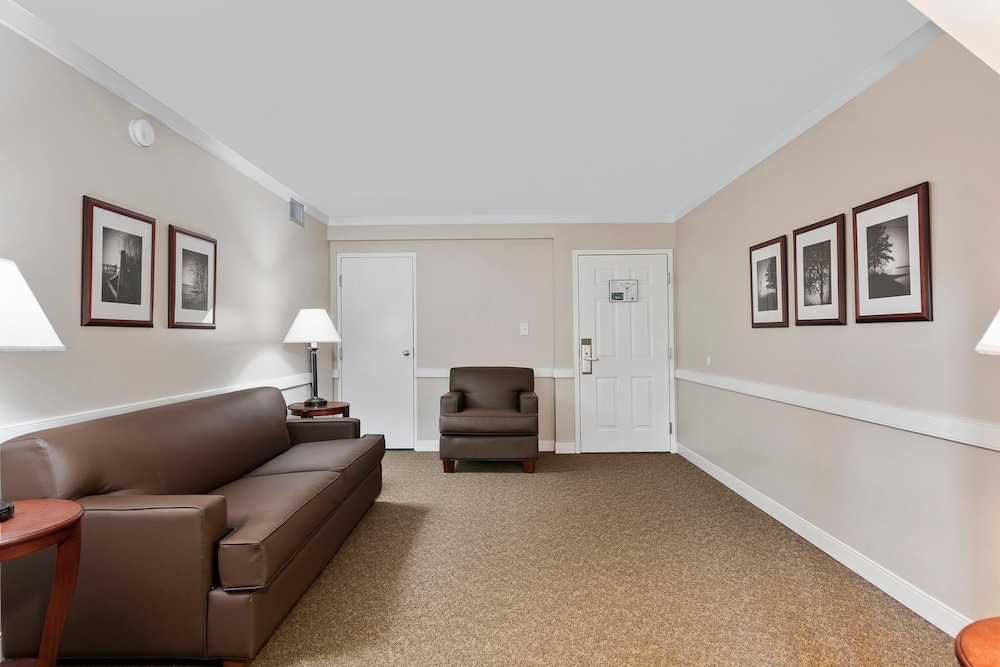 second floor deluxe suite bay view