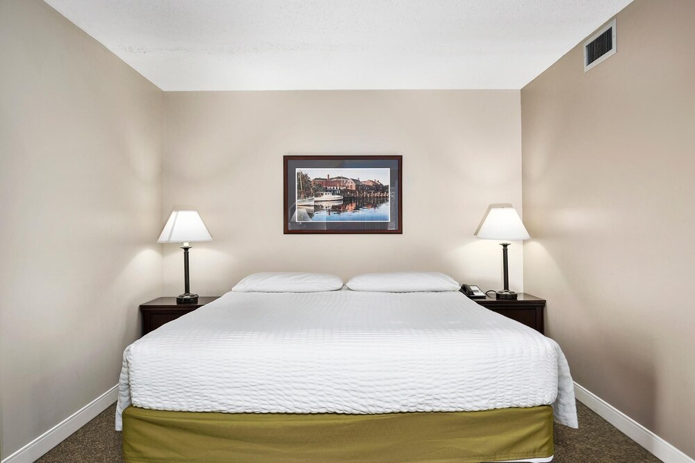 second floor deluxe suite bay view