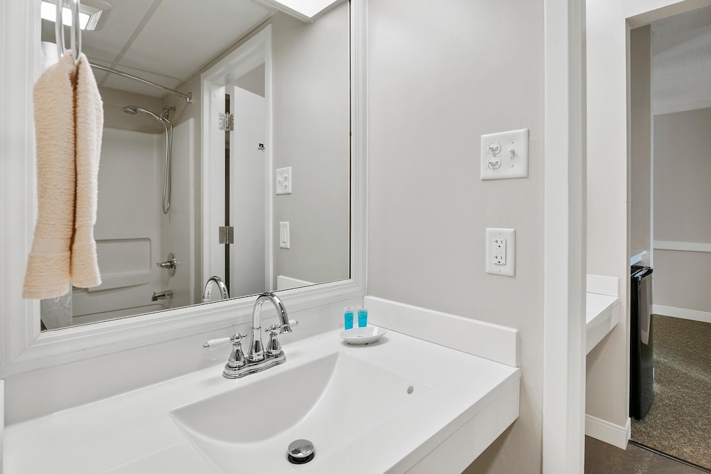 second floor deluxe suite bay view