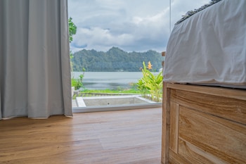 jempana view