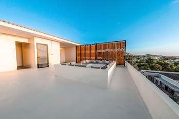 balangan beach villa freya