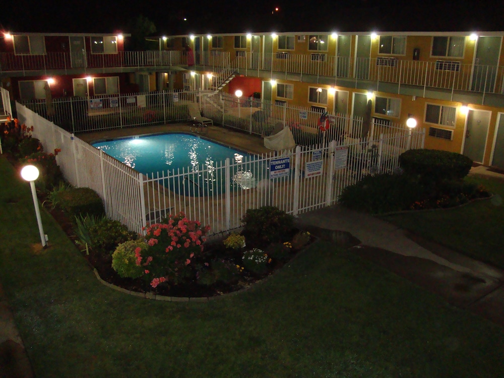 oasis inn sacramento elk grove