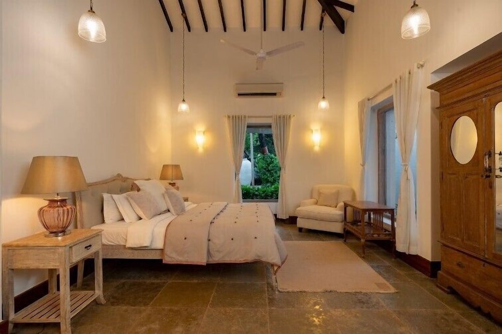 ama stays and trails 70 vale goa