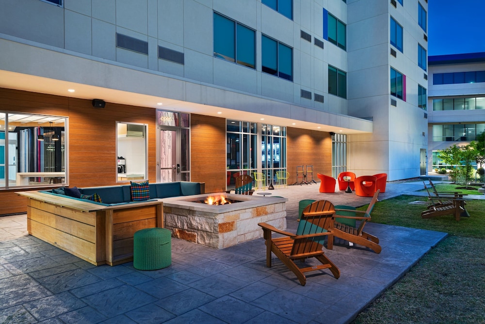 aloft austin southwest