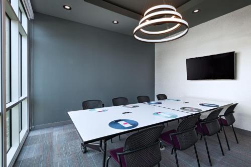 aloft austin southwest