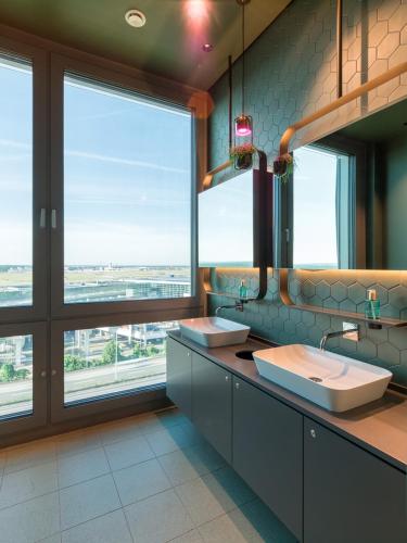 bmine hotel frankfurt airport