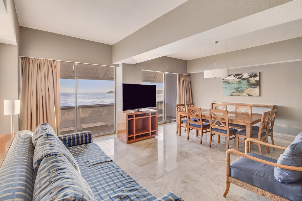 acapulco vacation club at fiesta americana