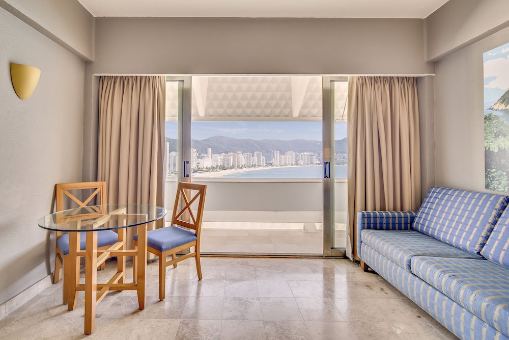 acapulco vacation club at fiesta americana