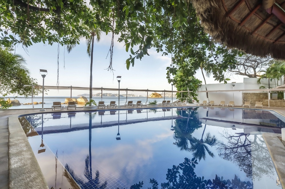 acapulco vacation club at fiesta americana