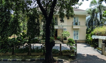 artotel casa hangtuah