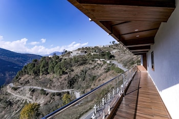 regenta resort madhuganga ukhimath