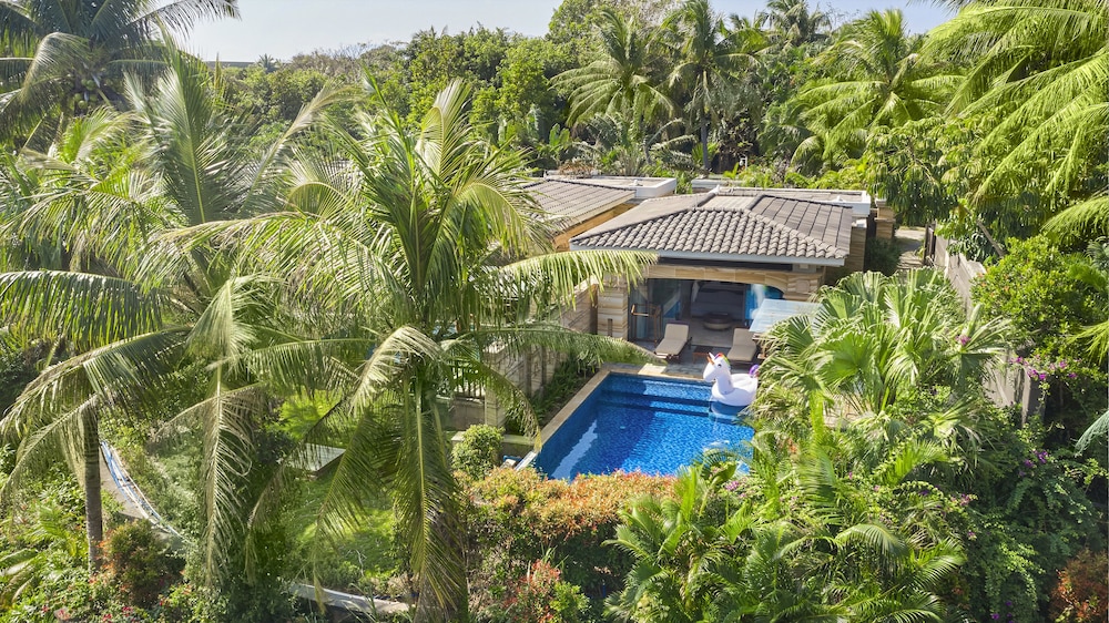 wanda reign resort and villa haitang bay