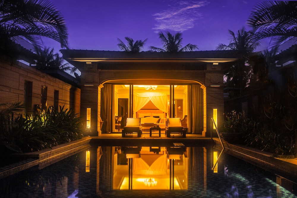 wanda reign resort and villa haitang bay