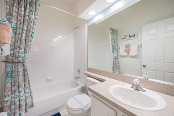 bahama sunsent 4 bedrooms