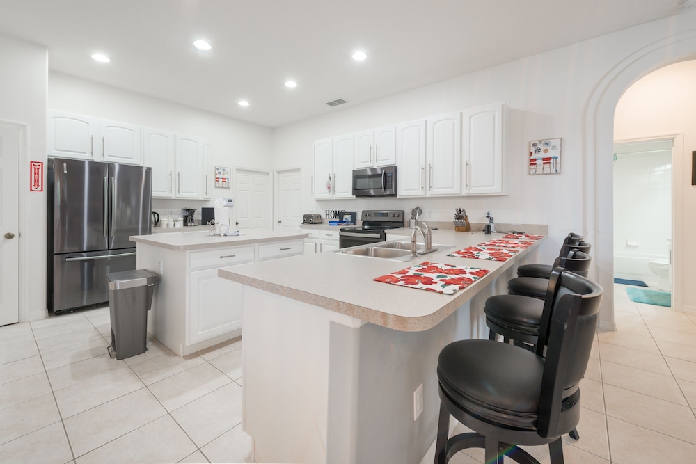 bahama sunsent 4 bedrooms