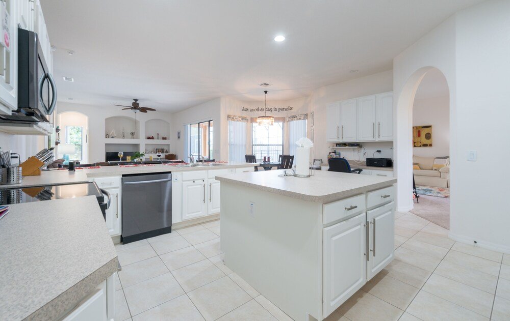 bahama sunsent 4 bedrooms