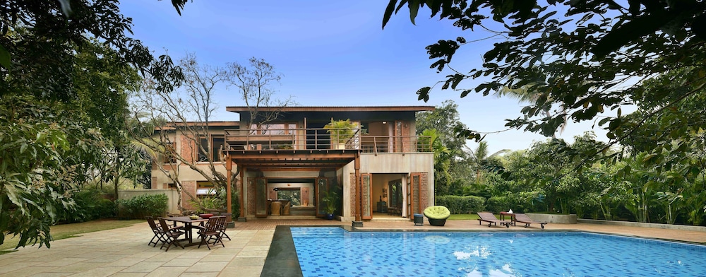 ama stays and trails the mango house alibag