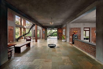 ama stays and trails the mango house alibag