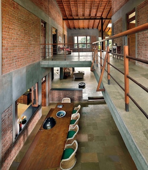 ama stays and trails the mango house alibag