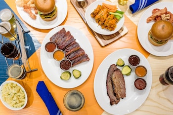 the palazzo prestige club lounge