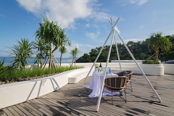 royal avila boutique resort