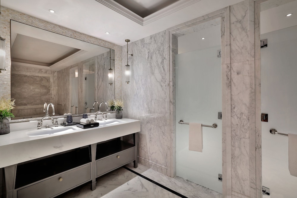 the ritz carlton amman