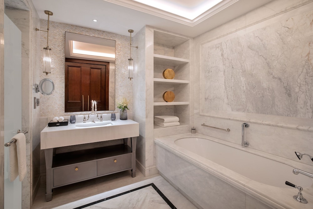 the ritz carlton amman
