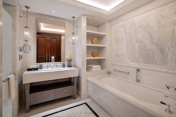 the ritz carlton amman