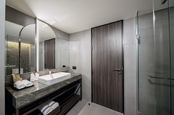gardina asoke hotel and residence