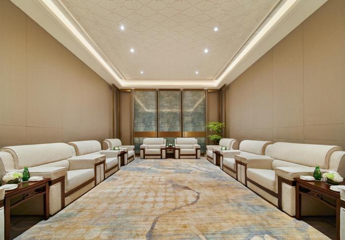 doubletree by hilton yaan